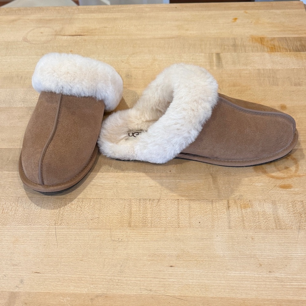Worn once, UGG Cozy Tan Slippers with Plush Cream Lining